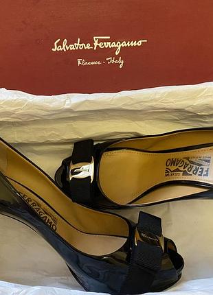 Туфлі salvatore ferragamo