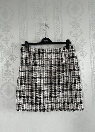 Твидовая юбка черно-белого цвета в стиле шаннель4 фото