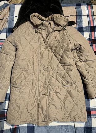 Стильная женская куртка