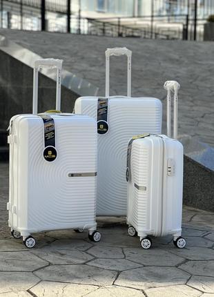 Якісна валіза з поліпропілен,модель 374  ,прорезиніна ,надійна ,колеса 360 ,кодовий замок ,туреччина2 фото