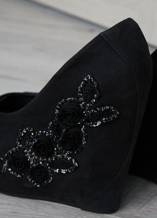 Туфли на скрытой платформе queen. туфлі на платформі