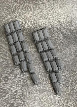 Модні довгі крупні сережки сірого коляду1 фото