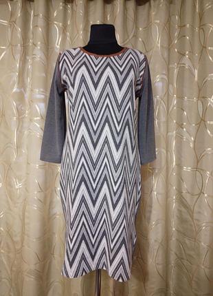 Брендовое коттоновое трикотажное платье миди