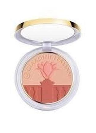 Палетка румяна хайлайтер collistar giardini italiani blush, eye shadow, highlighter bouquet pesca