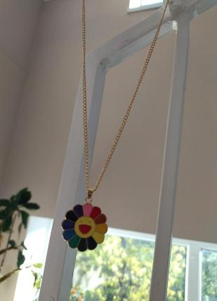 Золотая цепочка с подвеской разноцветным цветочком