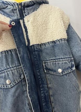 Зимняя джинсовая курточка для девочки