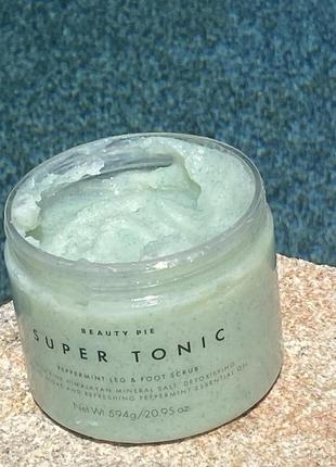 Скраб для ног с мятой super tonic peppermint leg &amp; foot scrub3 фото