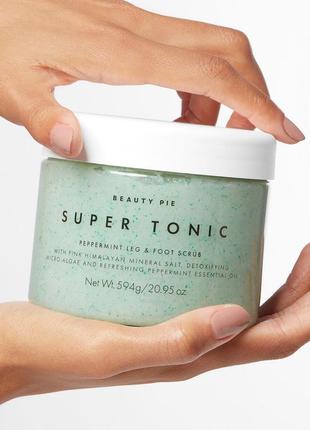 Скраб для ніг з мʼятою super tonic peppermint leg & foot scrub2 фото