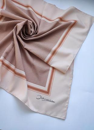 Підписна шовкова хустка gasmin, шов роуль.