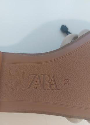 Шлепанцы zara в бежевом цвете