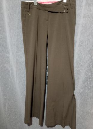 Деми брючки расклешенные.