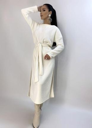 Платье женское теплое из вопрос с вырезом5 фото