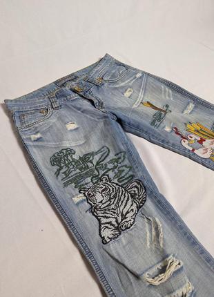 Винтажные distressed джинсы dsquared 2 с вышивкой. тигр, утки3 фото