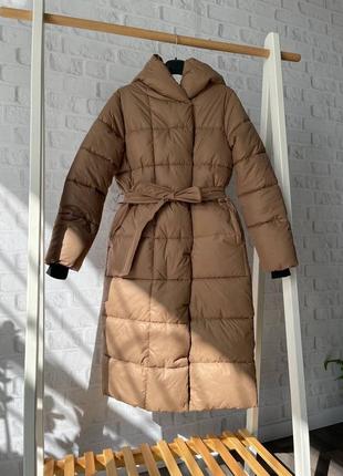 Зимове жіноче легке пальто з поясом темний беж1 фото