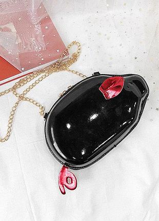 Лакована міні сумочка