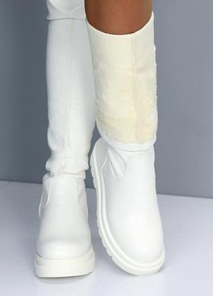 Молодежные светлые, красивые ботфорты, на большой платформе, мягкая кожа, белые, на...