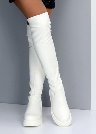 Молодежные светлые, красивые ботфорты, на большой платформе, мягкая кожа, белые, на...