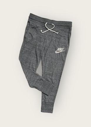 Жіночі бриджі-джогери nike