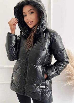 Куртка жіноча тепла зимова на зиму базова з капюшоном лакова утеплена чорна бежева пуховик коротка довга стьобана3 фото