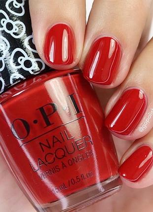 Червоний лак opi!