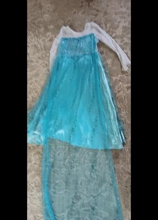 Платье эльзы со шлейфом и музыкальным кристаллом5 фото
