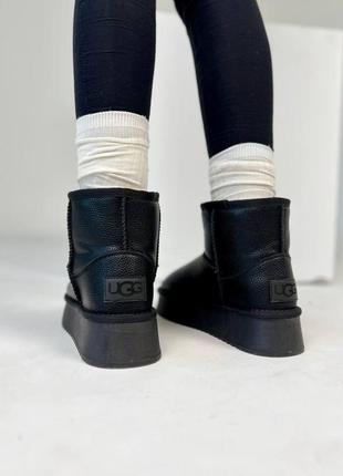 Женские теплые зимние кожаные сапоги ugg mini, женские зимние сапожки, ботинки черные угги. женская обувь9 фото