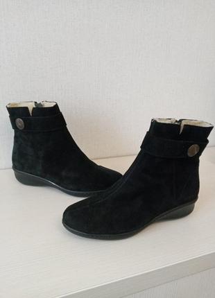 Жіночі зимові замшеві черевички чоботи ботинки inblu. українсько-італійське вир-во.1 фото