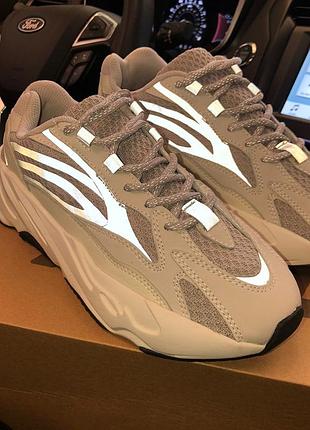Кросівки adidas yeezy 700 v2 white static кроссовки