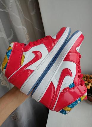 Кросівки nike air jordan 1 mid se barcelona sweater red patent3 фото