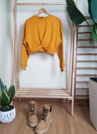 Нереальный свитшот на начесе s-m