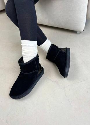 Жіночі теплі зимові замшеві чоботи ugg mini, жіночі зимові чобітки, черевики чорні уги. жіноче взуття