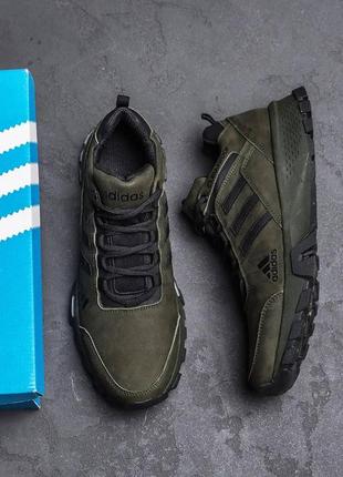 Чоловічі шкіряні кросівки adidas, адідас terrex green, чоловічі туфлі зелені, повсякденні кеди. чоловіче взуття8 фото