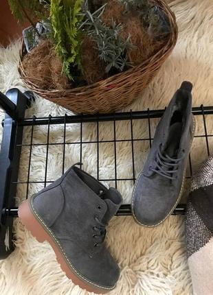 Замшевые зимние классические женские ботинки на шнуровке ,каблуке кирпичике на меху , 36, 37 рр4 фото