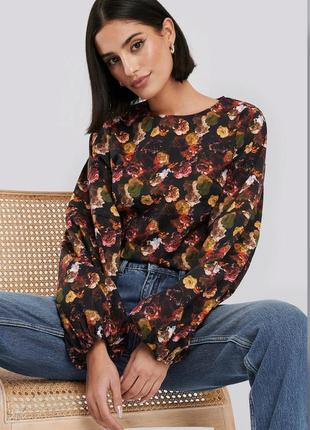Блуза na-kd хлопковая с цветочным принтом1 фото