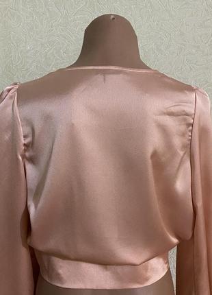 Укороченная атласная блуза2 фото