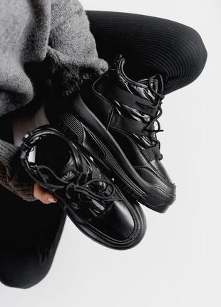 Черные утепленные кроссовки2 фото
