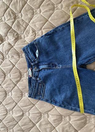 Базовые джинсы мом3 фото