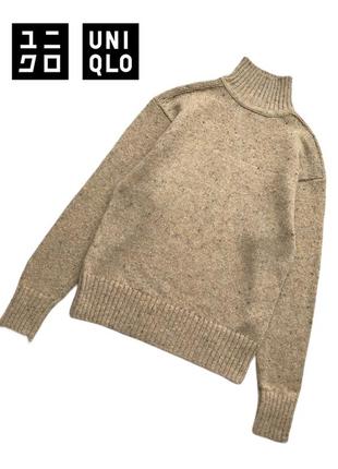 Теплый полушерстяной  свитер uniqlo