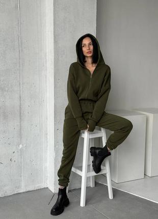 Жіночий теплий комбінезон