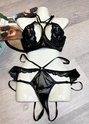 Суксуальна білизна портупея з мередивом  комплект шкіряний з відкритим доступом2 фото