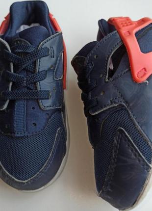 Дитячі кросівки nike huarache,р. 7.5