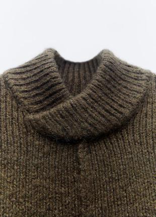 Трикотажний светр зі швом7 фото