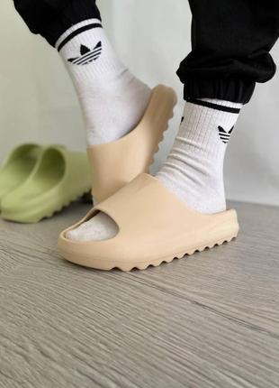 Шльопанці жіночі  adidas yeezy pants  адидас изи слайды
