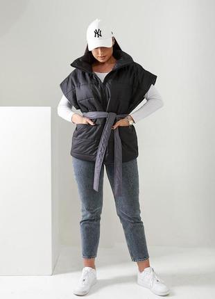 Теплая женская жилетка черная vizavi стильная зимняя безрукавка4 фото