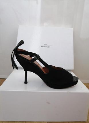 Шикарні босоніжки бренд& other stories