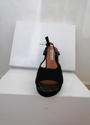 Шикарні босоніжки бренд& other stories