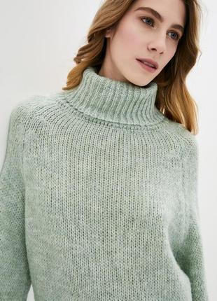 Нежный вязаный шерстяной свитер с высоким воротником7 фото