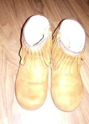 Продам деми ботиночки на девочку