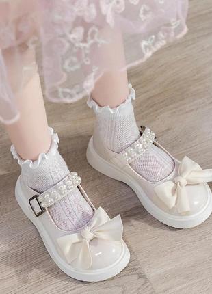 Невероятно стильные лакированные туфельки для девочек