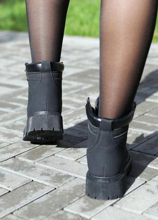 Ботинки женские черные4 фото